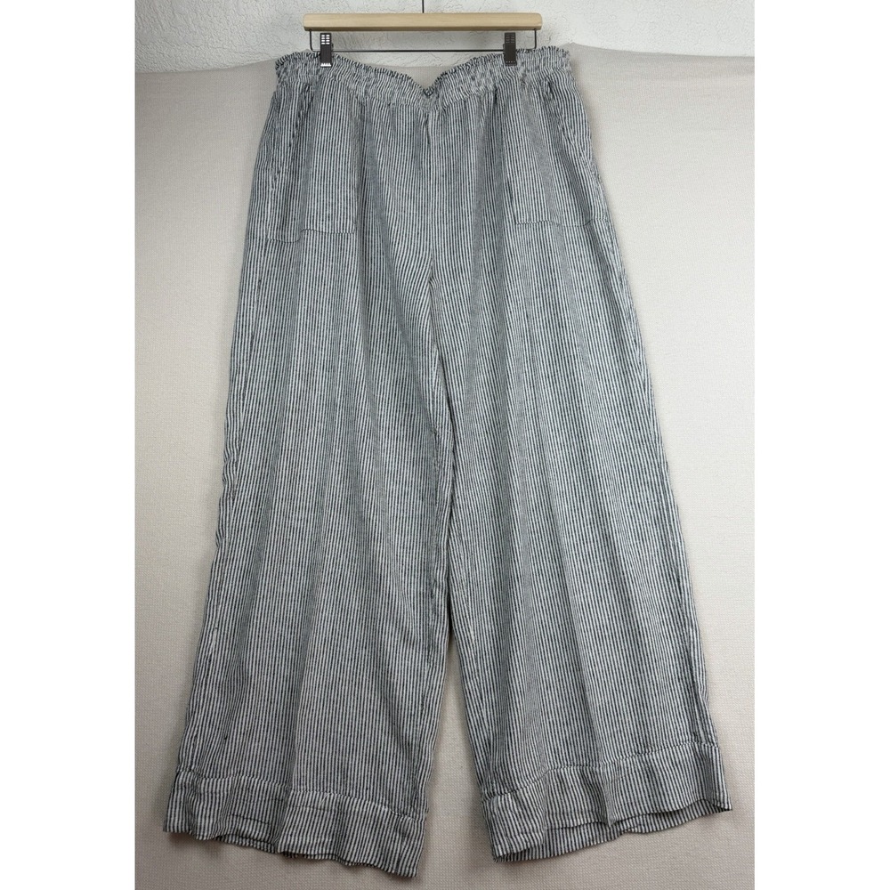 Time and Tru Black & White Striped Wide Leg Pants